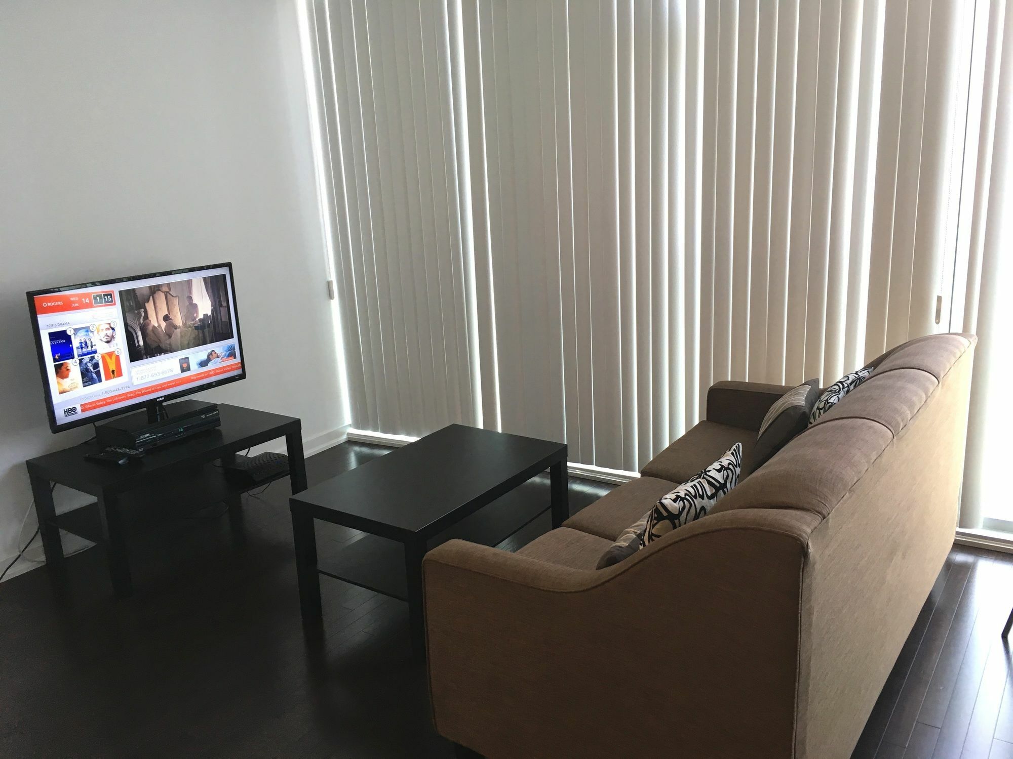 Trinity Suites - Condo On York Street Toronto Extérieur photo